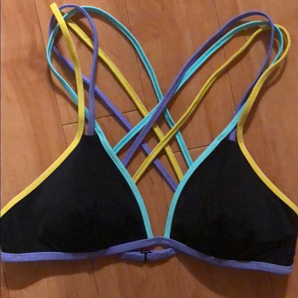 NWOT Victoria’s Secret Strappy Bikini Top